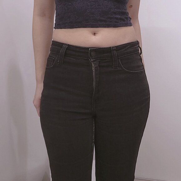 Hollister High-Rise Flare Black Jeans - Picture 3 of 8